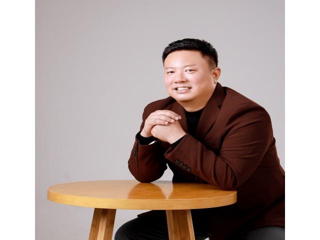 카카오톡, 네이버톡톡, 문자, 전화등 다양한 채널로 문의 상담 가능합니다.